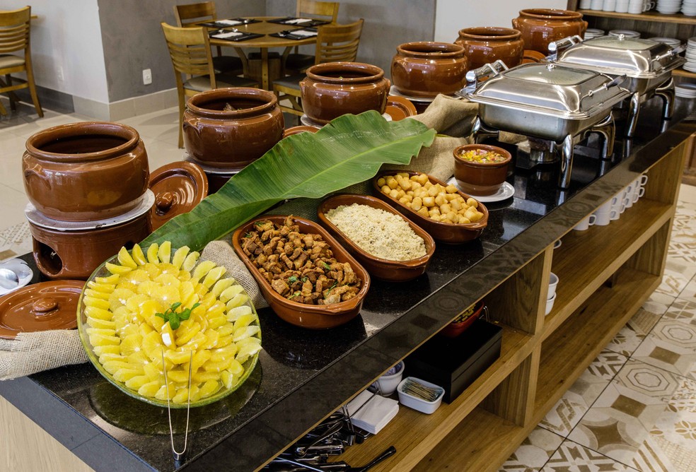 Feijoada tradicional completa para eventos